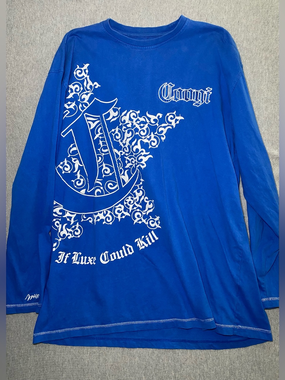 COOGI Blue Graphic Long Sleeve Shirt 2XL “If Luxe Could Kill”